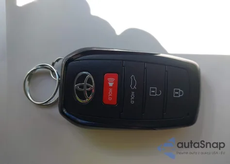 2025 Toyota Corolla Le z USA, uszkodzony, nr VIN 5YFB4MDE5SP268190